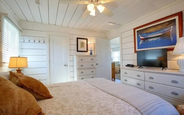 Magnolia Cottage - 3 Br Home