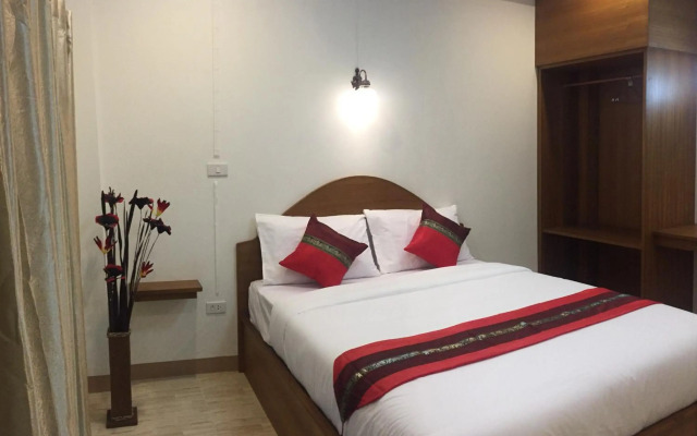 Maesot Siri Hotel