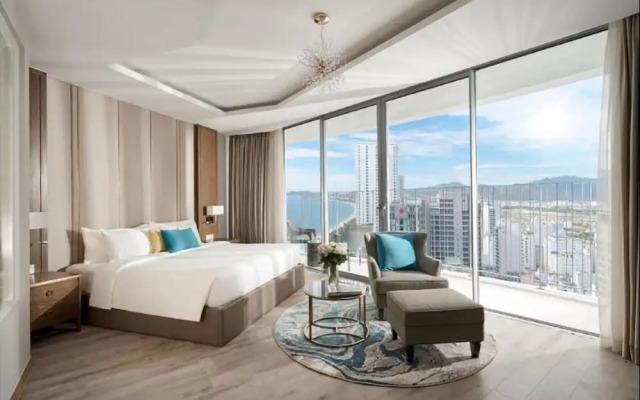 Parama Apartment Square Central
