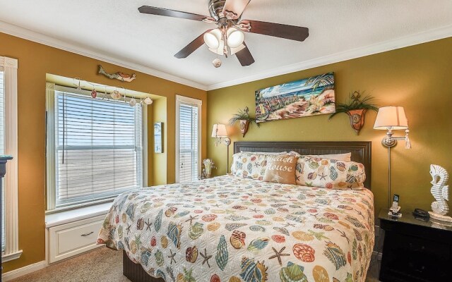 Seascape 1209 2 Bedroom Condo by RedAwning