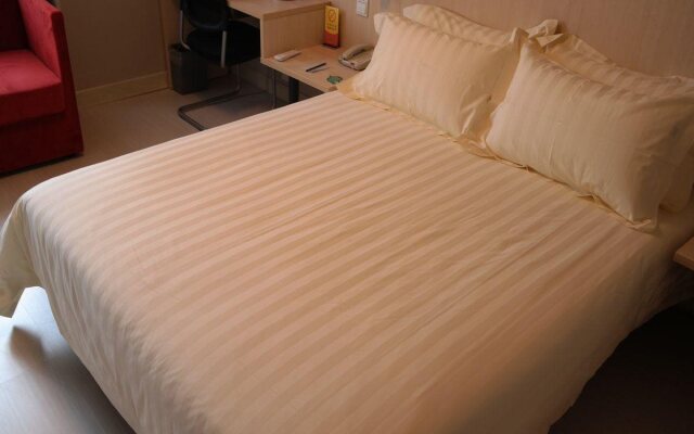 Jinjiang Inn Chaohu Renmin Road Commercial Street