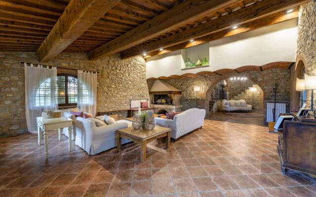 Villa with private pool and stunning views near Pisa-Villa Francesca