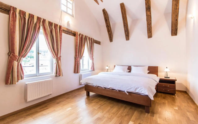 Residence Thunovska 19