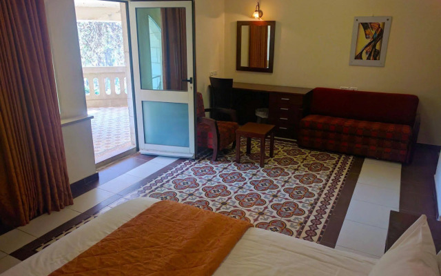 Alhambra Palace Hotel Suites
