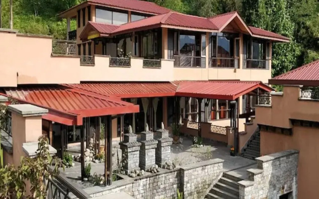 The Chumbi Mountain Retreat