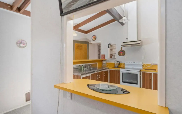 The Jandal House - Whitianga Holiday Home