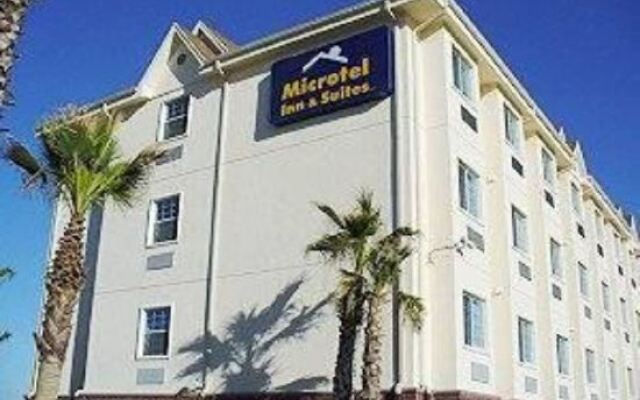 Microtel Inn by Wyndham Ciudad Juarez/By US Consulate