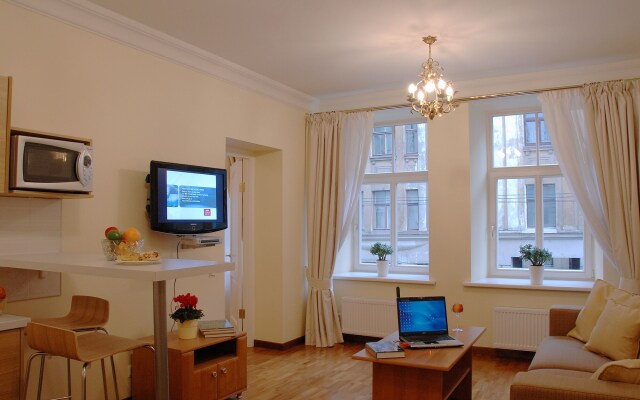 Отель Baltic Suites