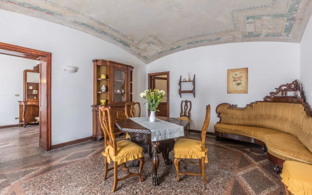 San Mamolo Retreats