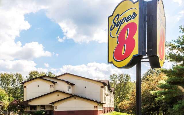 Super 8 by Wyndham Stroudsburg