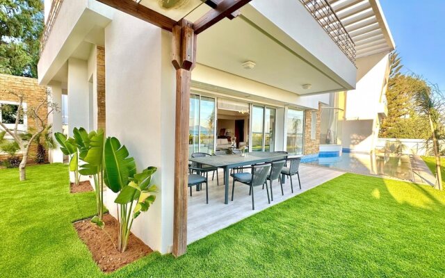 Omnya Carthage Frontsea Luxury Villa