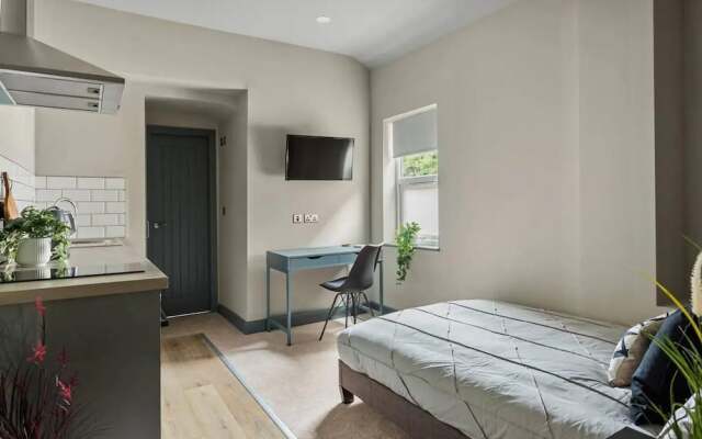 Studio 3, 25 Meriden