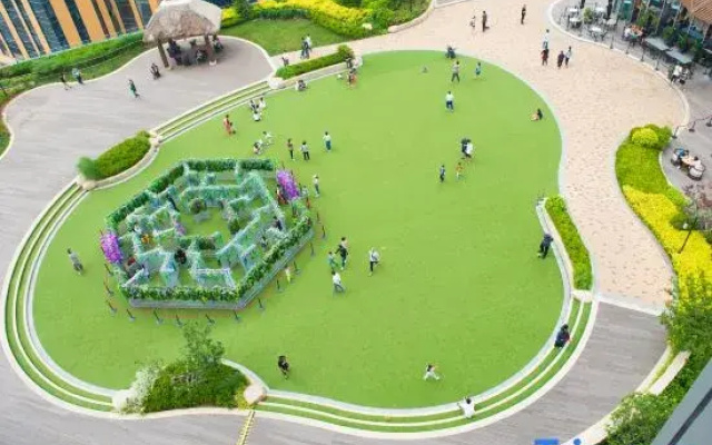 Yuelan Serviced Apartment (Qingdao Wusi Plaza & Vientiane City)