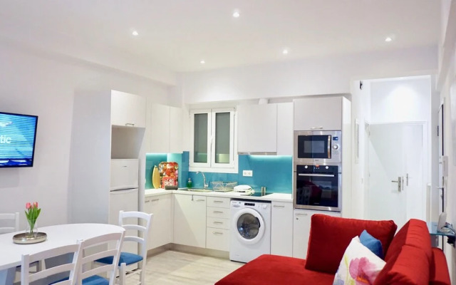 Vibrant & Cozy Apt in Athens