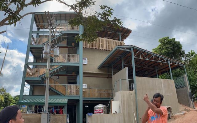 Outpost Hostel - Coron
