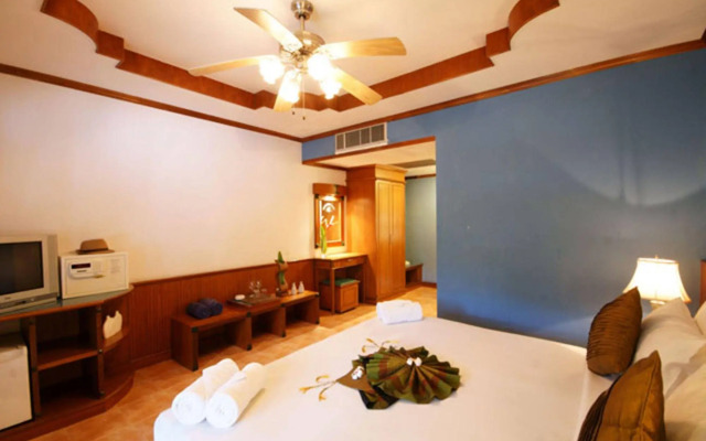 Salad Beach Resort