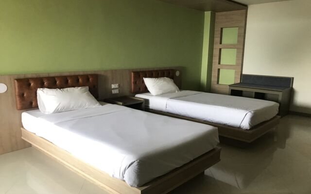 Lopburi Residence Hotel