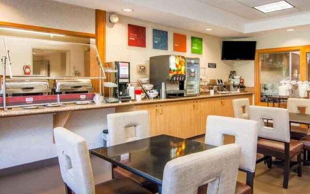 Comfort Suites Salem