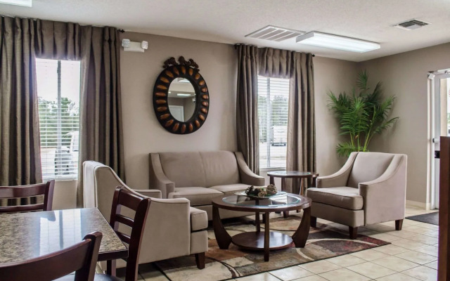 Red Roof Inn Defuniak Springs