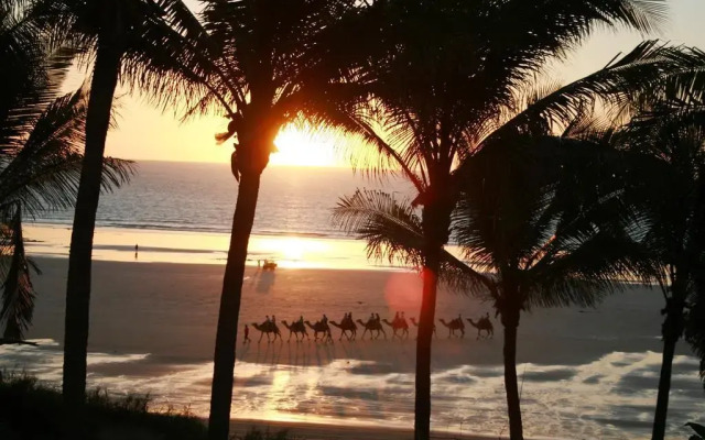 Cable Beachside Villas