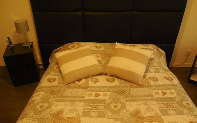 4 pieces design 100 metres croisette