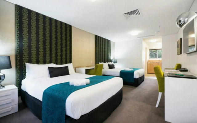 City Golf Club Motel