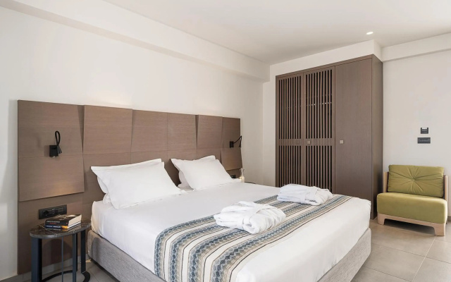 Kakkos Beach Hotel - Adults Only