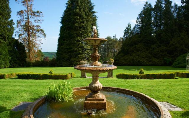 Buckland Tout Saints Hotel