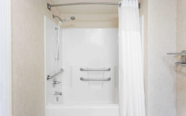 Wingate by Wyndham - Joliet