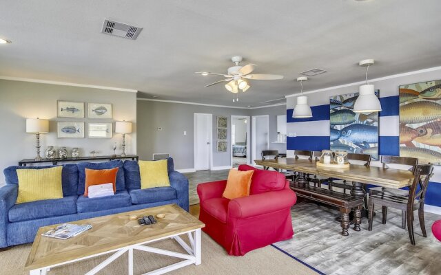 Bermuda Beachfront by RedAwning