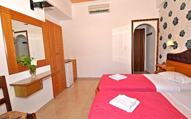 Yiannis Apartments