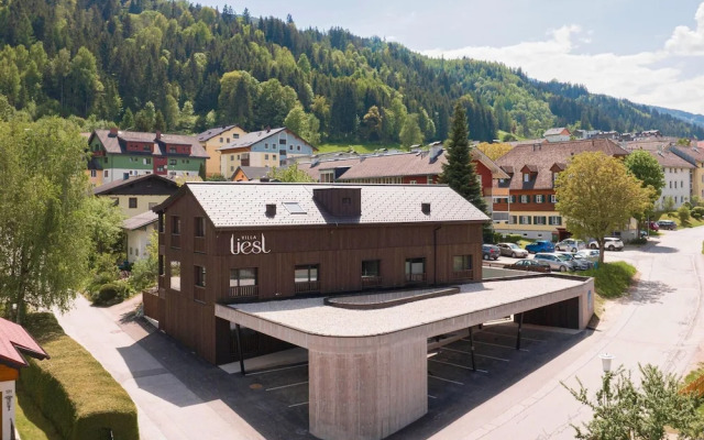 Premium Holiday Apartment With Balcony and Sauna