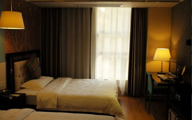 Merrynest Hotel
