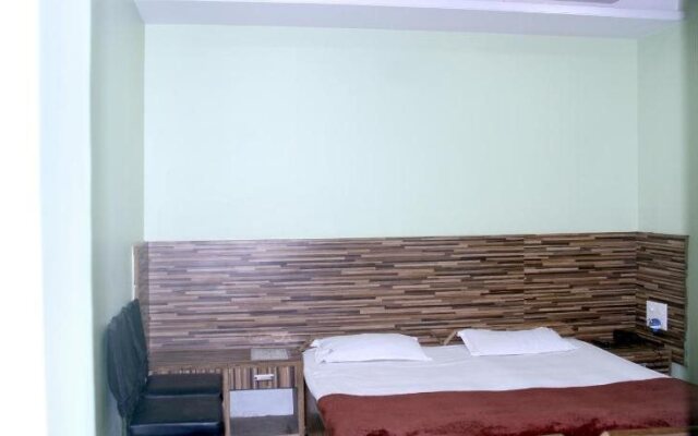 Hotel Gujrat