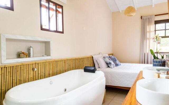 Ihabela Feiticeira, Piscina Aquecida 4 suítes WiFi