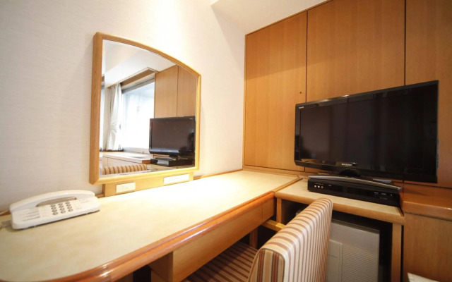 Vessel Inn Ueno Iriya Station