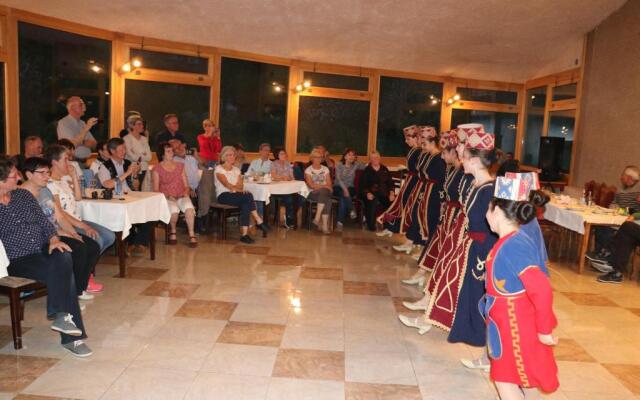 LucyTour Hotel Resort