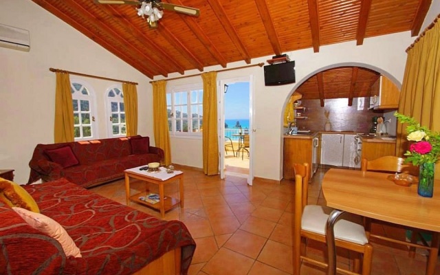 Natalia Loft Apartment C With Panoramic sea Views of Agios Gordios bay