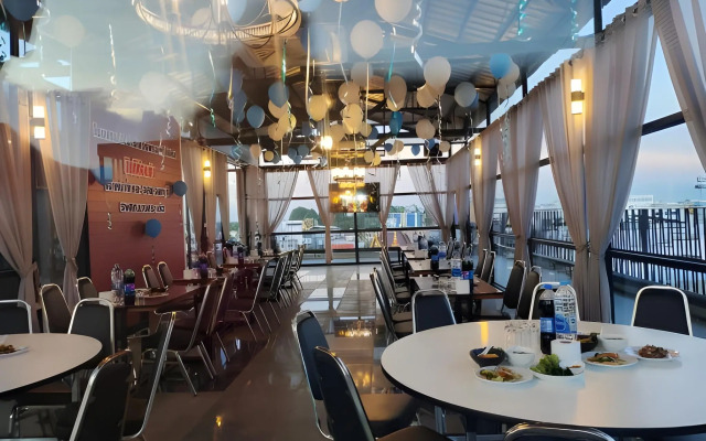 the harbour front hotel