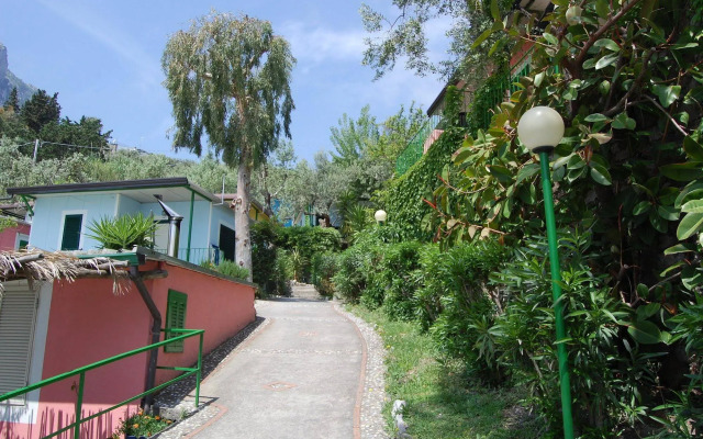 Marina Del Cantone Chalet