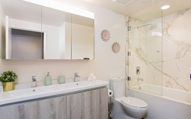 New Urban Downtown LA Luxury Apartment