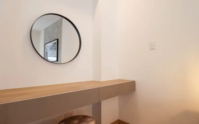 w Splendid 1BR Duplex in Miraflores