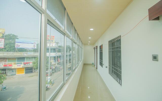 OYO 61107 Hotel Godavari