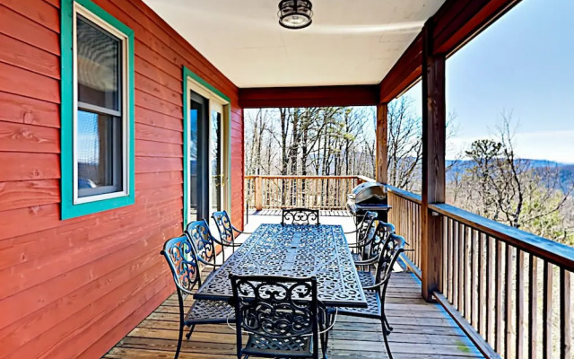 Mountaintop - 4 Br Home