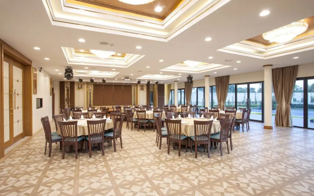 RK Riverside Resort And Spa