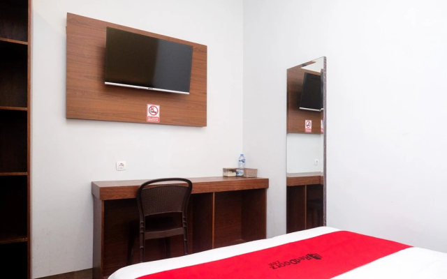 RedDoorz near Tentrem Mall Semarang
