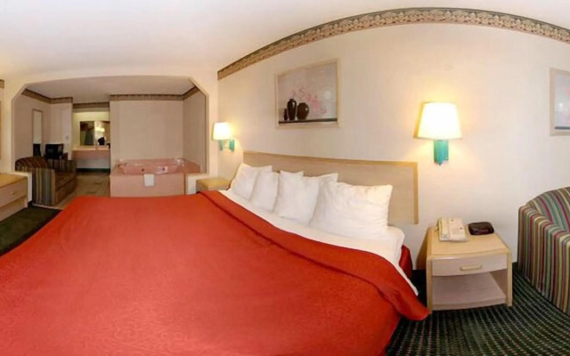 Quality Inn & Suites Stockbridge Atlanta South I-75