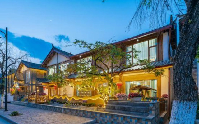 Lijiang Yijing Inn