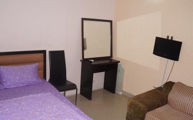 Benito Hotel & Suites