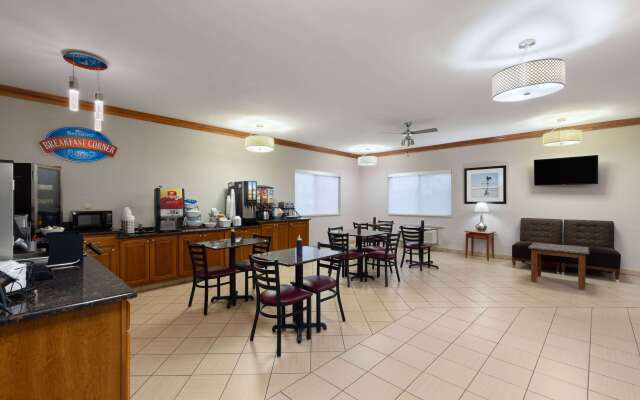Baymont by Wyndham Waterloo
